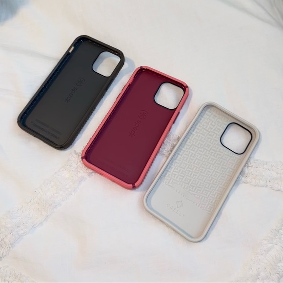 Three iPhone 12 / iPhone 12 Pro cases - Picture 2 of 3